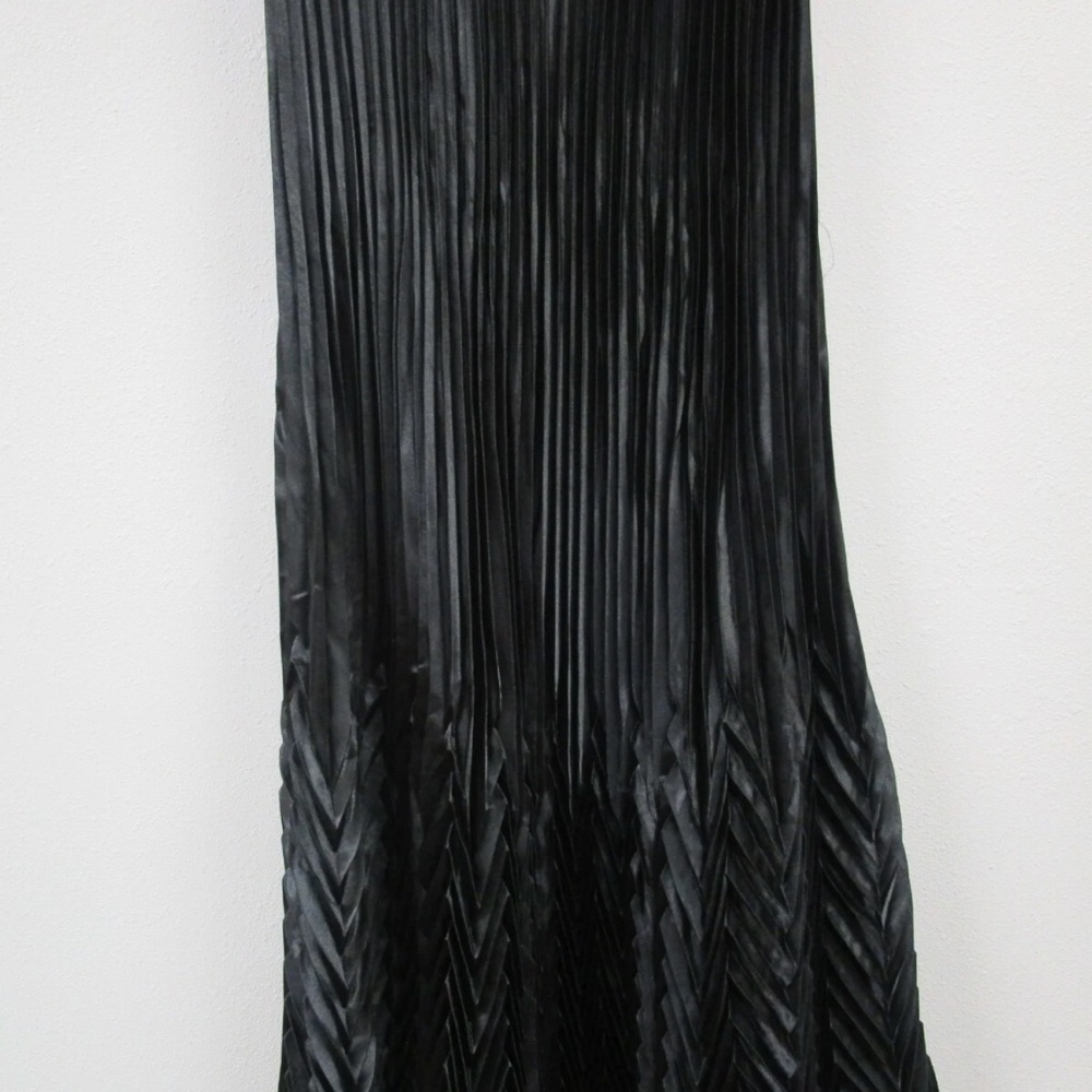 Cachet Black A-Line Skirt - Picture 4 of 7